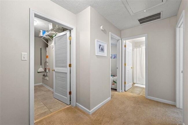 Building Photo - 4295 Cabretta Dr