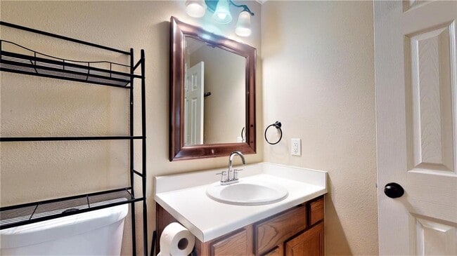 Building Photo - 1535 Nichole Woods Dr