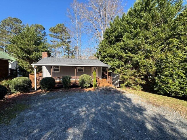 Building Photo - 8940 Bay Dr