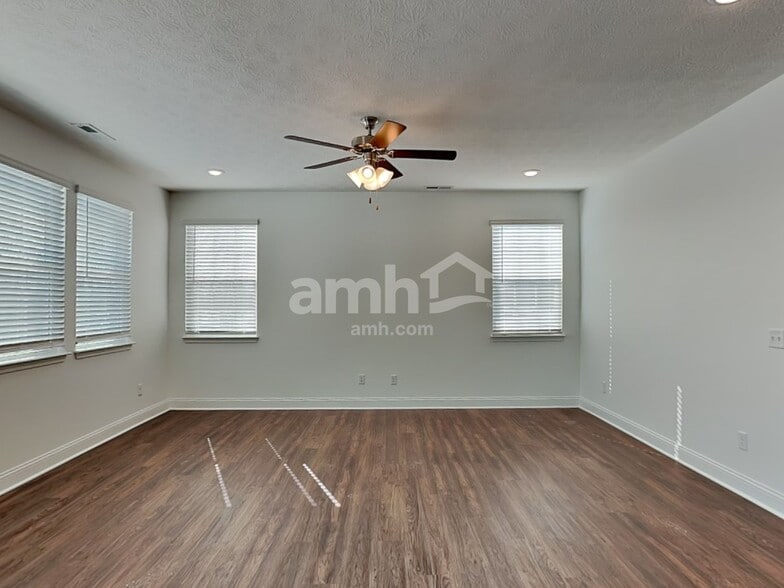 Building Photo - 802 Castor Ct