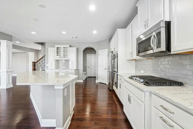 Building Photo - 670 Bell Creek Rd