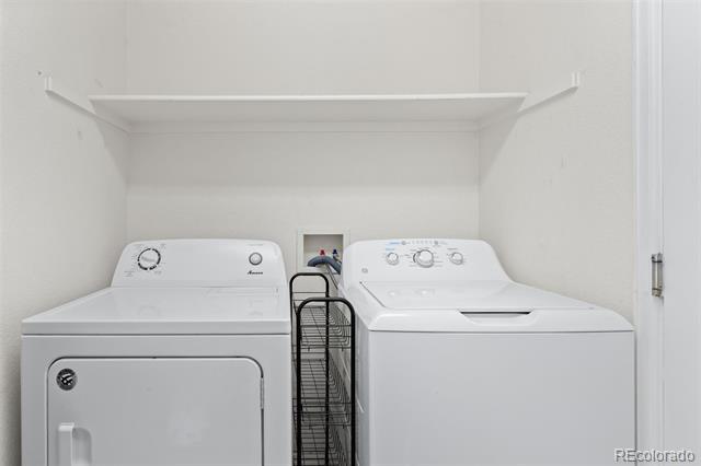 Building Photo - 16100 White Hawk Dr