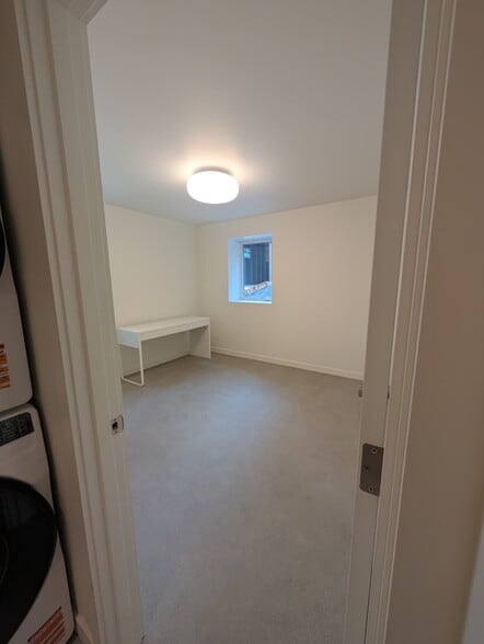 Building Photo - 5714 25th Ave NE