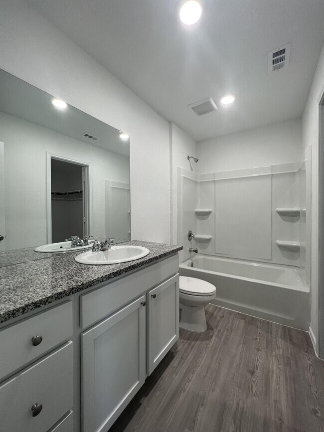 Building Photo - 14823 Brandy Bnd