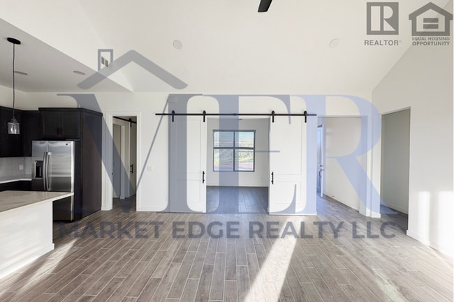 Building Photo - 3Bed/2Bath Home in North Scottsdale! Move-In Ready on 1/1/2026!