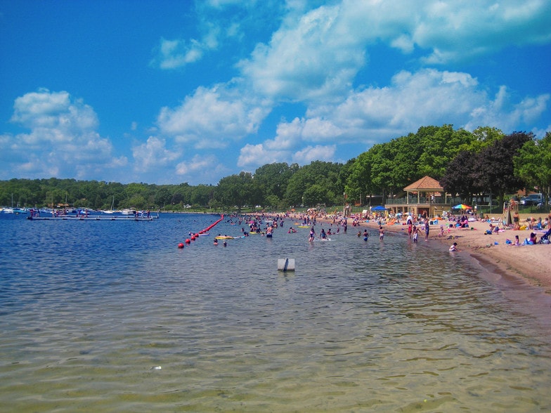 Lake Geneva Beach - 500 Edwards Blvd