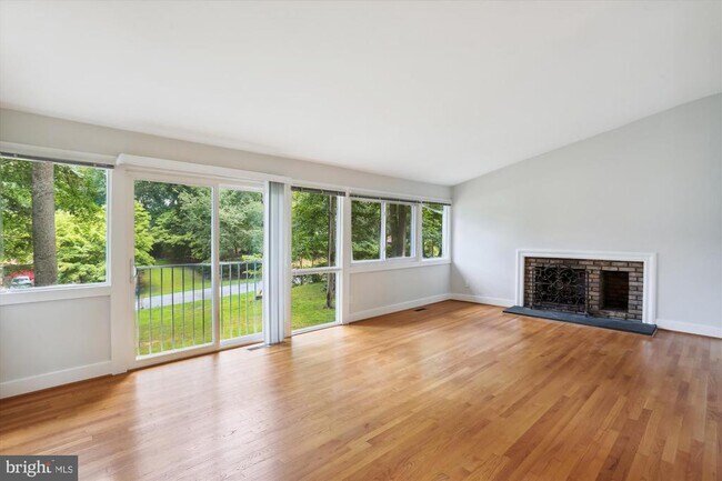 Building Photo - 8206 Stone Trail Dr