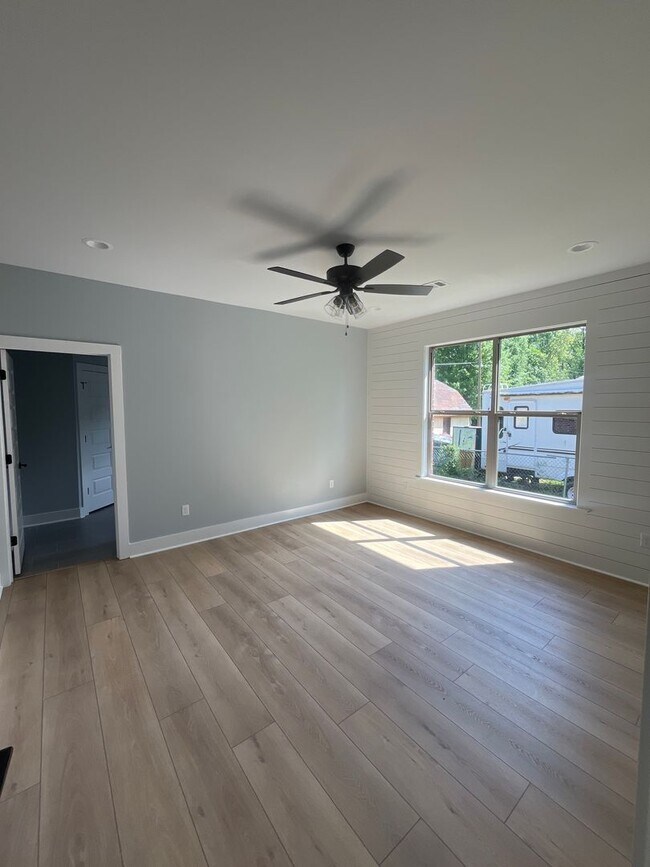 Building Photo - New construction mins from LRAFB