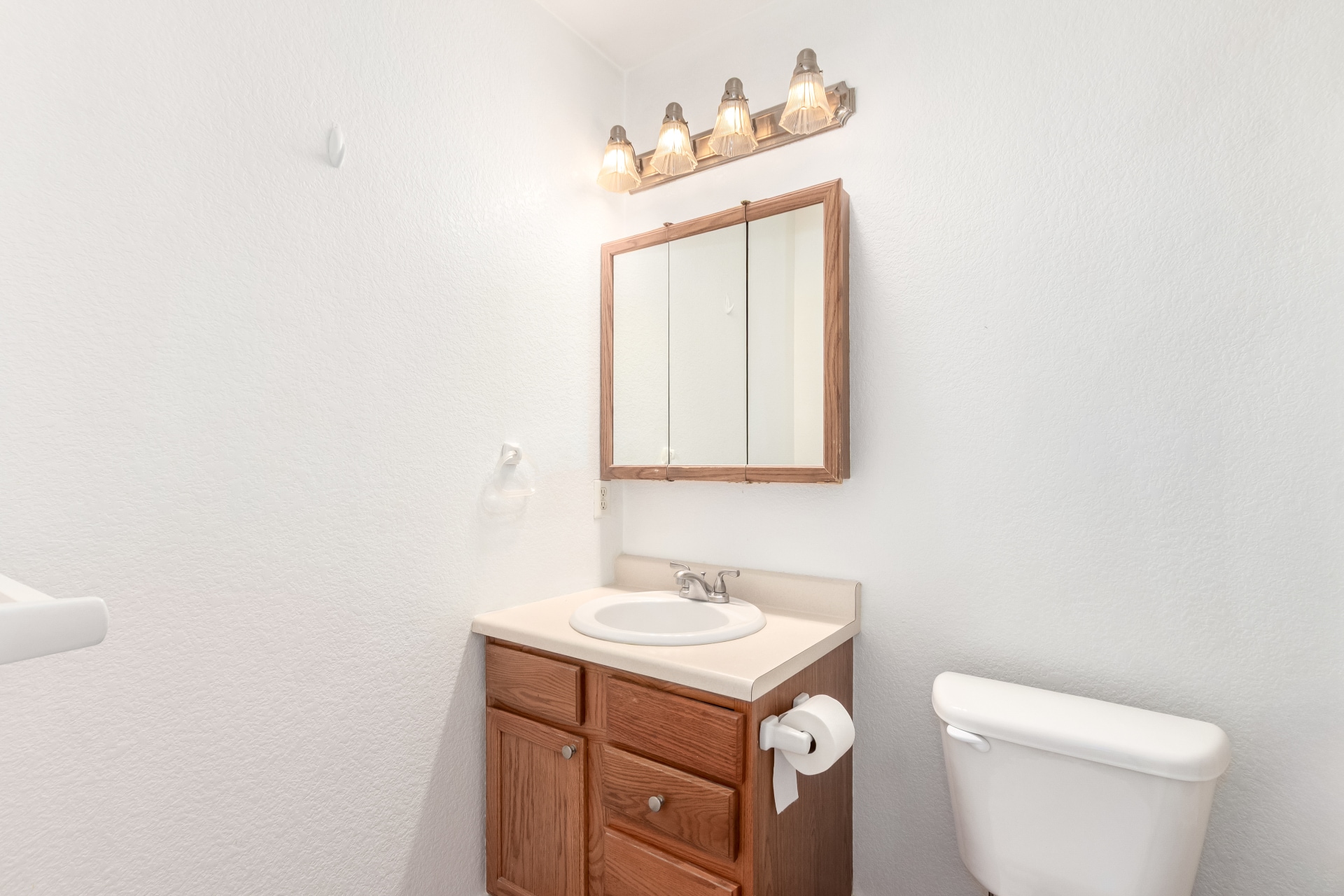 Master Bath - 3249 N Madison St