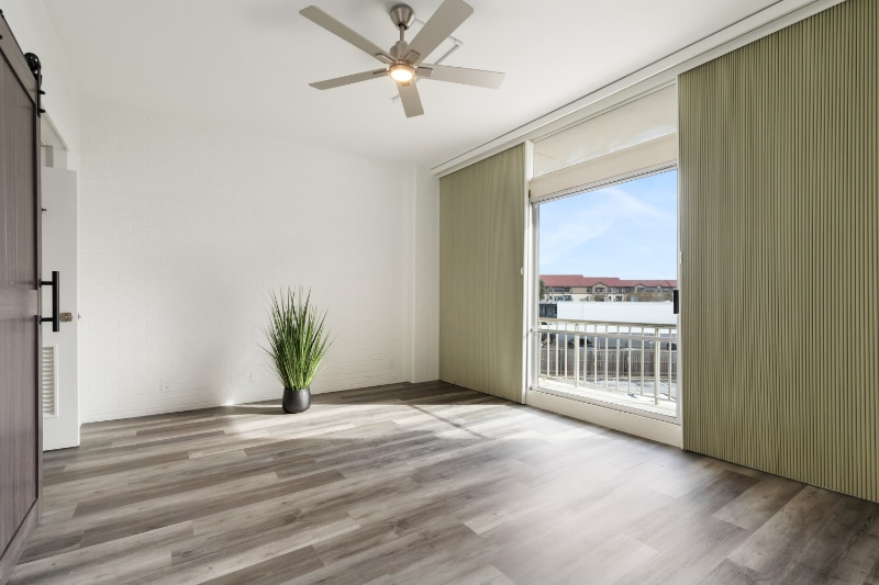 Building Photo - 4600 Ocean Dr