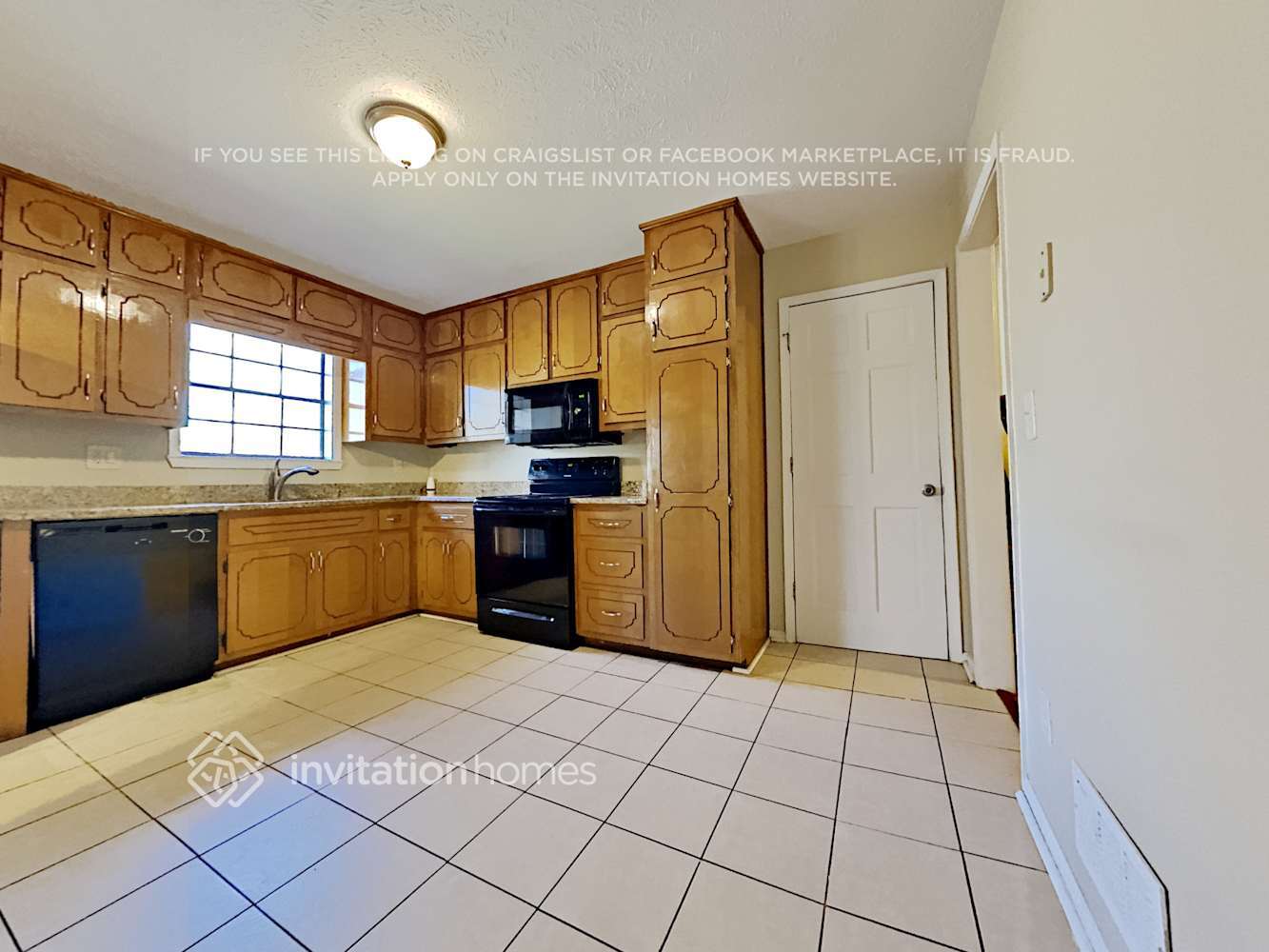 Building Photo - 1966 Cox Dr