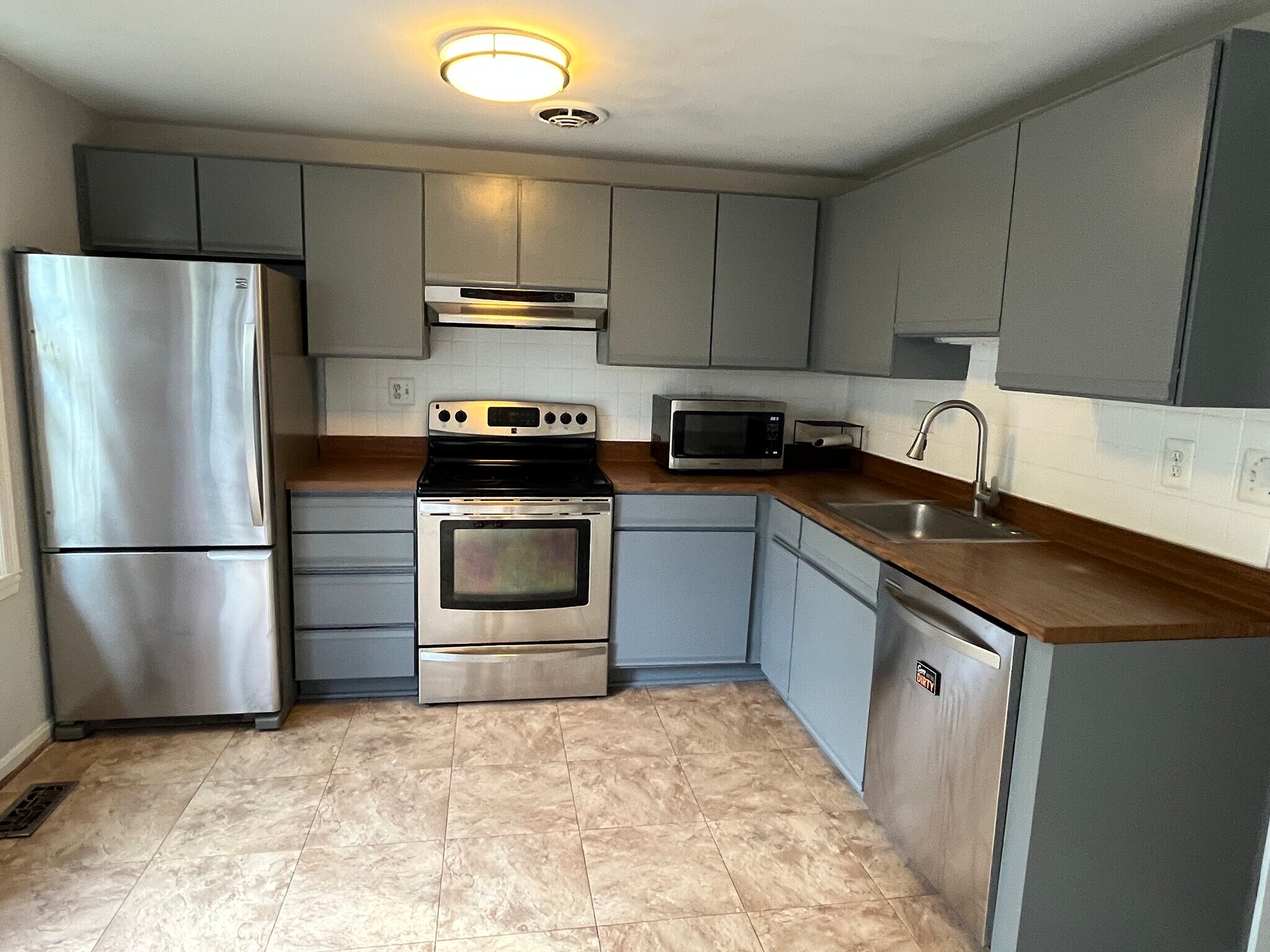 Building Photo - 20519 Sterncroft Ct