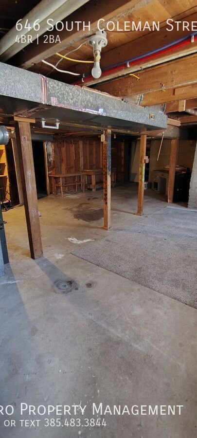 Building Photo - 646 S Coleman St