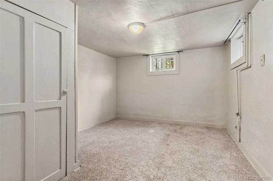 3rd bedroom - 521 Harrison St