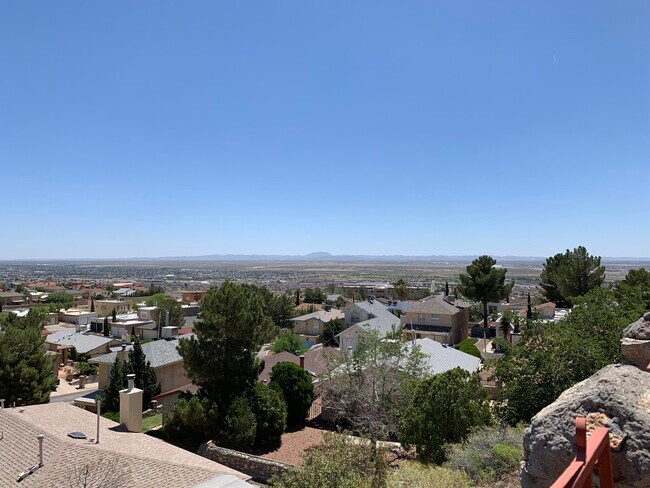 Building Photo - 6745 Ridge Top Dr