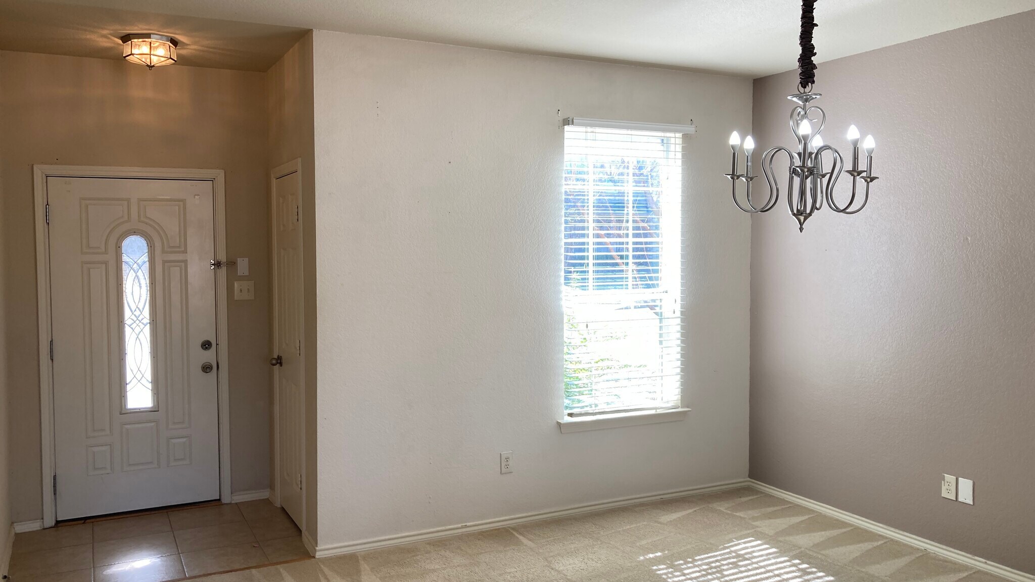 Building Photo - 340 Turquoise Dr