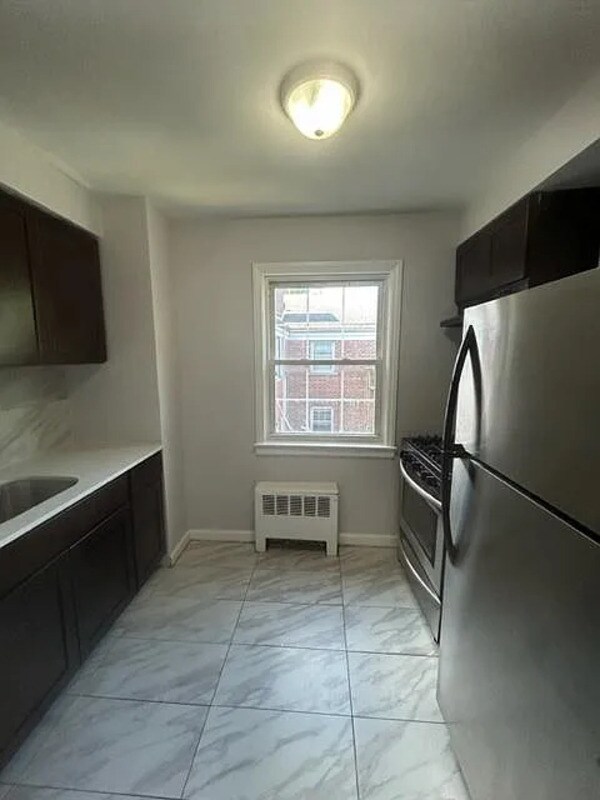 Building Photo - 5 Beaumont Pl