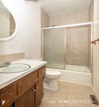 Building Photo - 735 S Avalon Cir