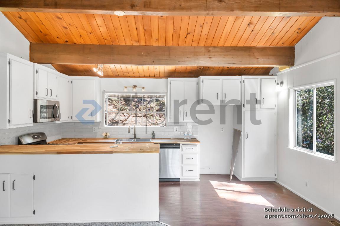Building Photo - 129 Zermatt Dr