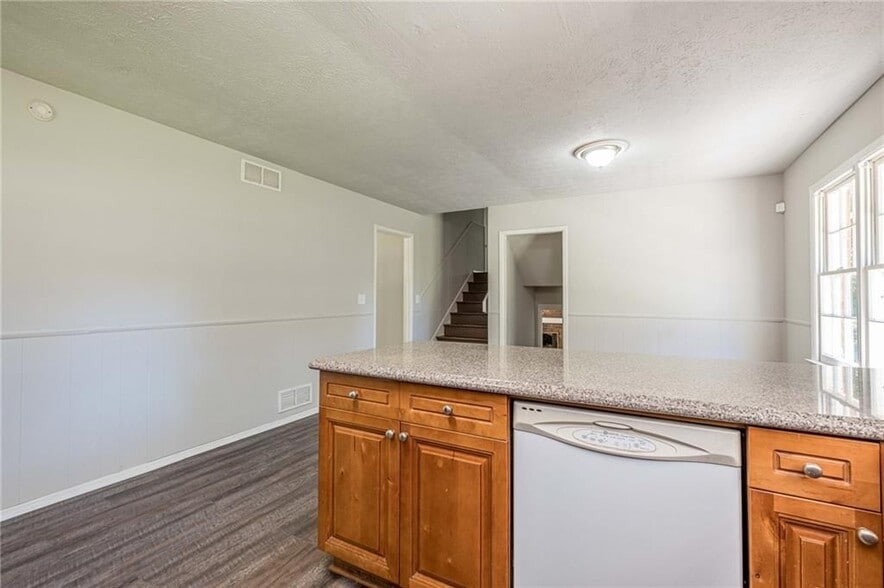 Building Photo - 1798 Dogwood Ct SW