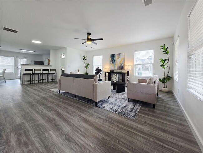 Building Photo - 2529 Piering Dr