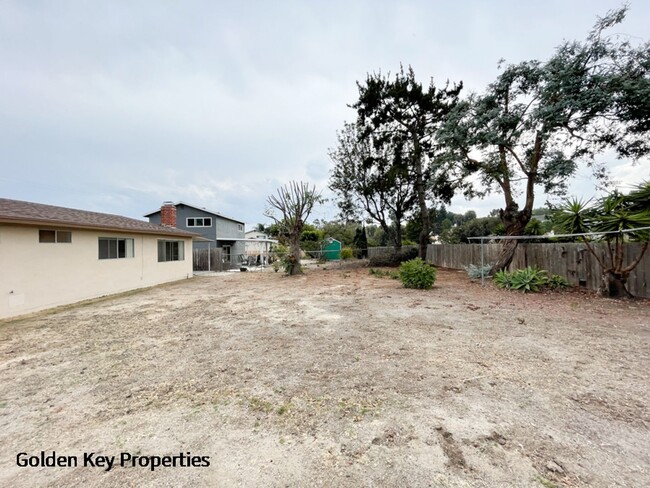 Building Photo - Single Story 4BR/2BA Home in Carlsbad! Ava...