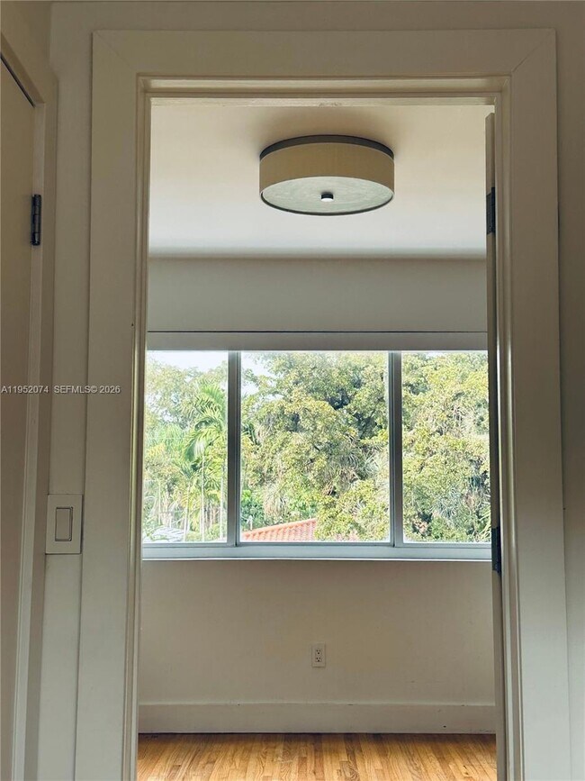 Building Photo - 1430 Baracoa Ave