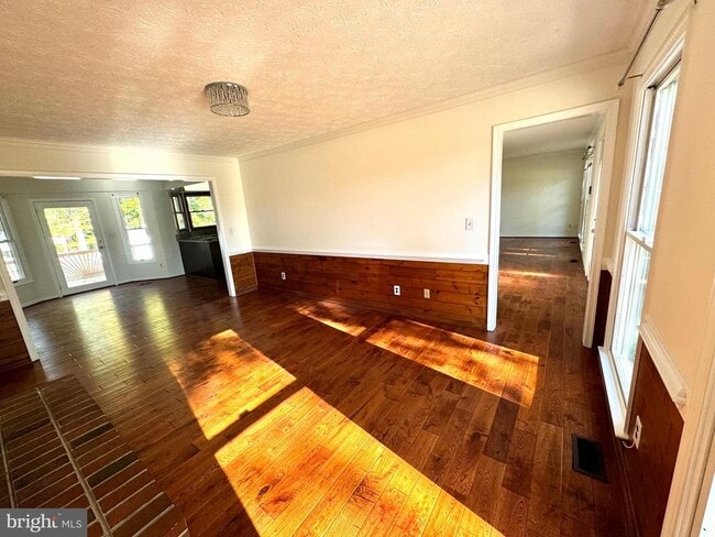 Building Photo - 1326 Aquia Dr