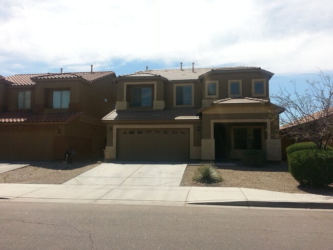 Building Photo - Rare 6 Bed, 3.5 Bath Home in San Tan Valley