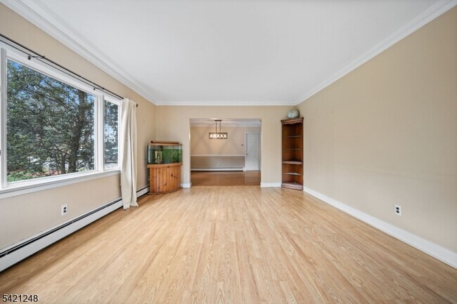 Building Photo - 26 Wostbrock Ln