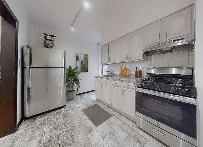 Building Photo - West 136th Street