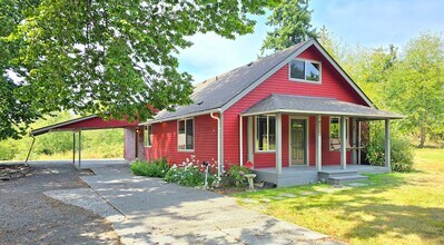Building Photo - 3 Bedroom Home in Marysville Now Available!