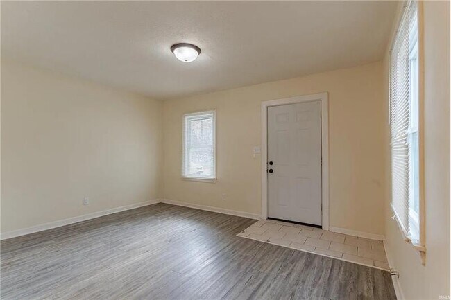 Building Photo - 836 Negley Ave