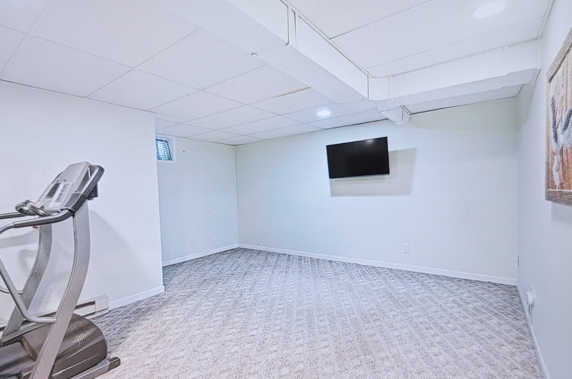 Building Photo - 326 N 3rd St