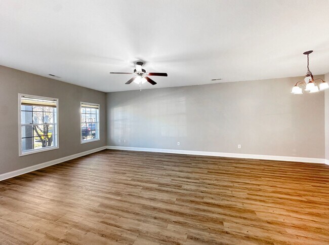 Building Photo - FOR RENT — Stunning One-Level Home in The Preserve, Oak Ridge’s Premier Lakefront Community