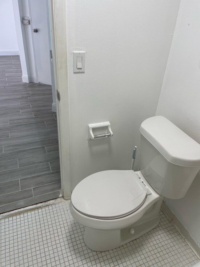 Building Photo - 4364 Aqua Vista Dr