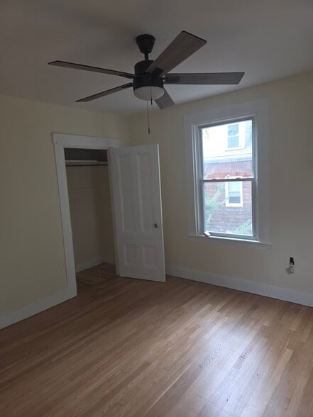 Building Photo - 20 Chilcott Pl