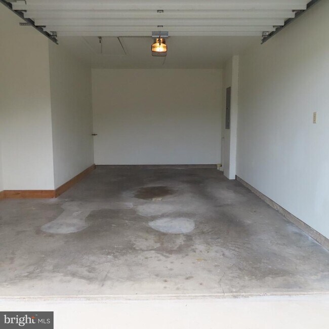 Building Photo - 14108 Timothy Dr