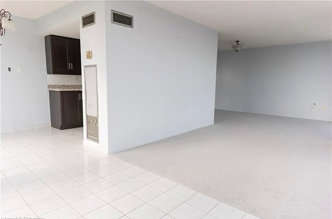 Building Photo - 1020 Warburton Ave