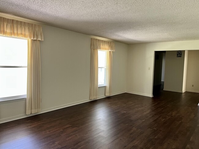 Building Photo - 264 Lonnie Raker Ln
