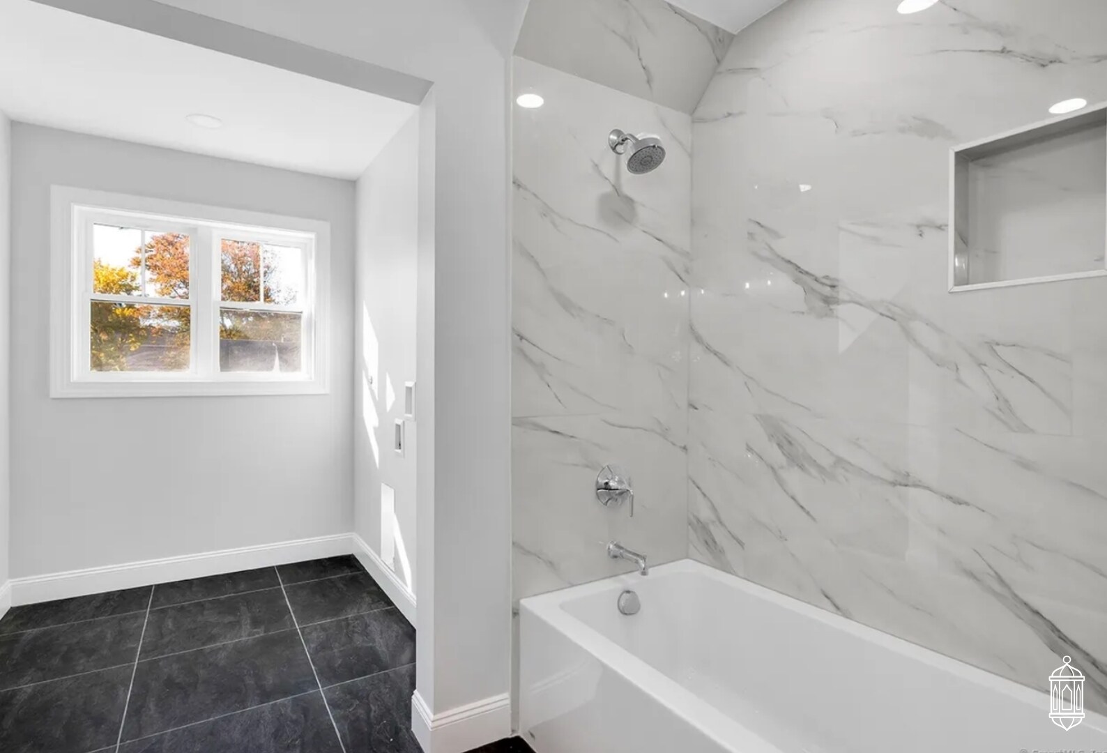 Building Photo - 183 Vesper St