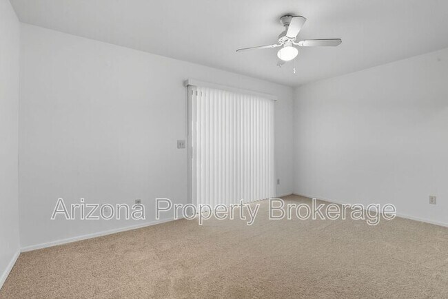 Building Photo - 6144 E Glencove St