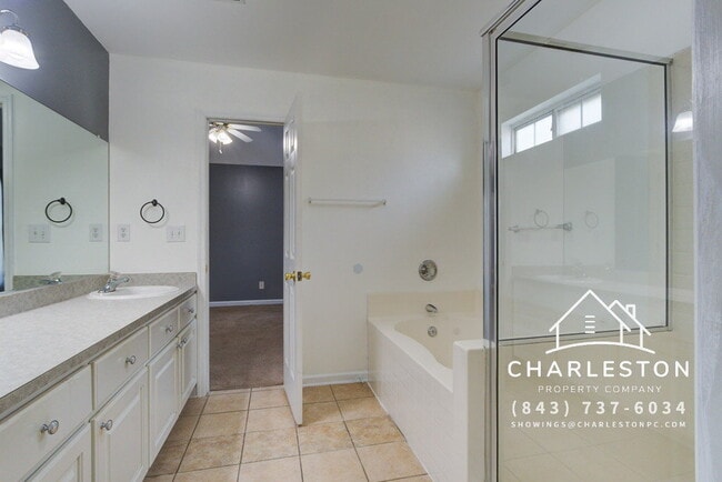 Building Photo - 7856 High Maple Cir