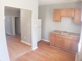 Building Photo - 13 Umberto Ave