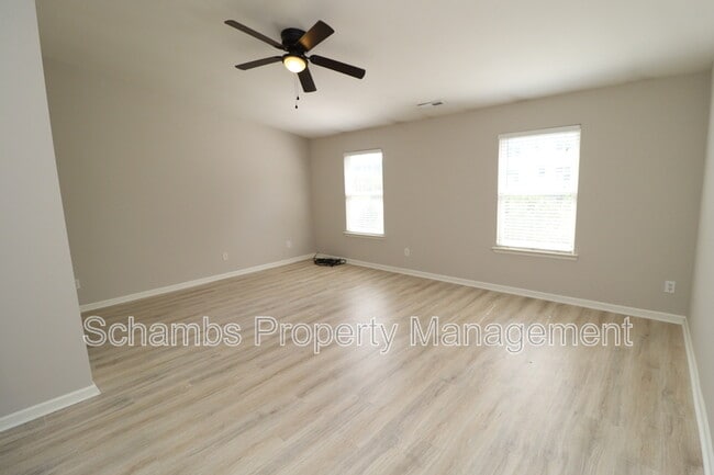 Building Photo - 8631 Neuse Club Ln