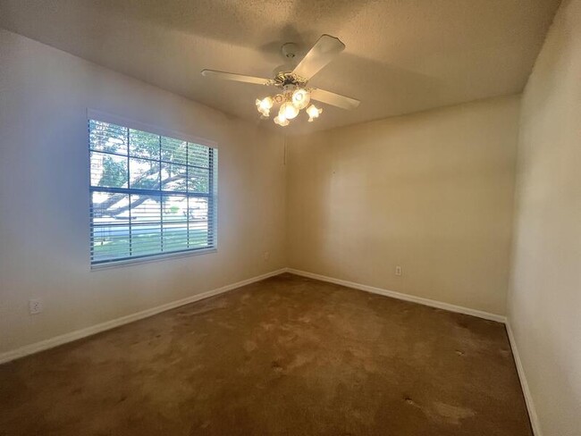 Building Photo - 10448 Water Hyacinth Dr