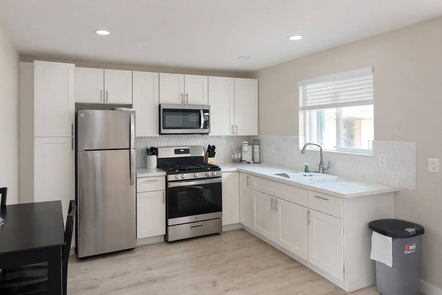 Building Photo - 350 Rockaway Ave