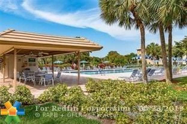 Building Photo - 4401 Martinique Ct