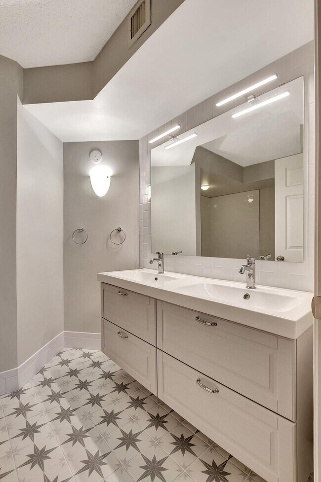 Building Photo - 17396 Boca Club Blvd