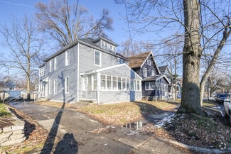 Building Photo - 1125 Thomas St SE